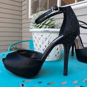 Steve Madden Black Satin Haadley - 5” Platform